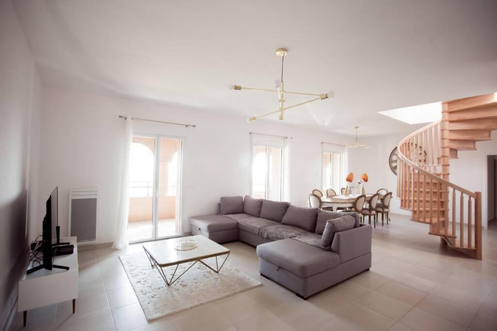 Magnifique Appartement Avec Vue Imprenable 라론드레모레 외부 사진