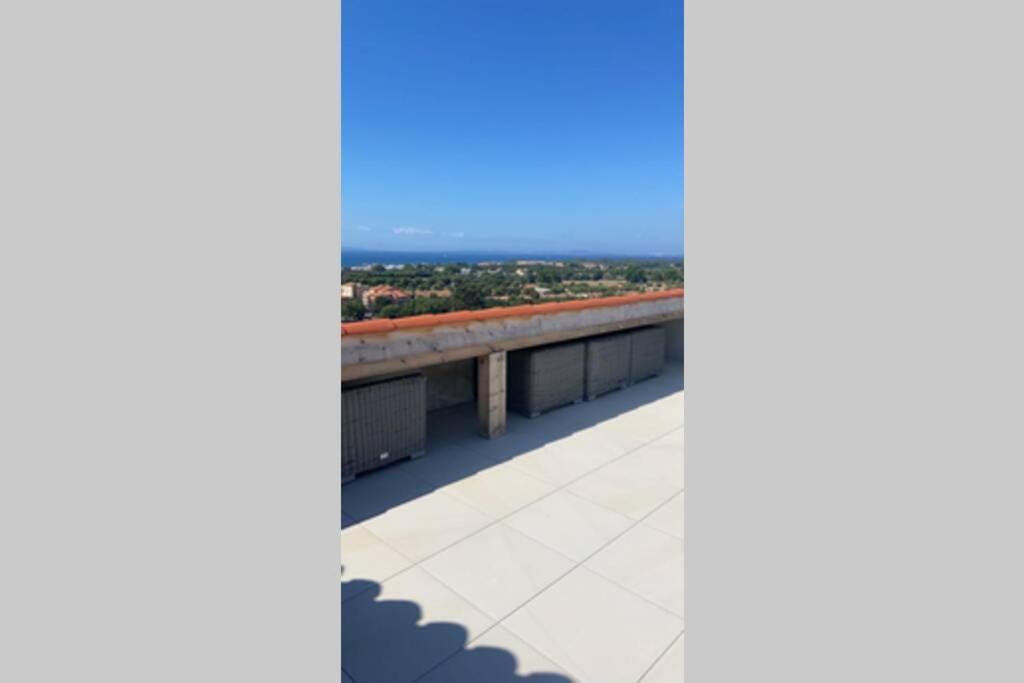 Magnifique Appartement Avec Vue Imprenable 라론드레모레 외부 사진